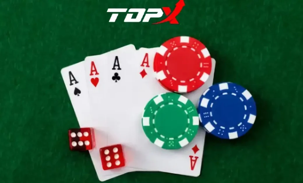 Ases, fichas e dados sobre mesa verde com a marca TopX